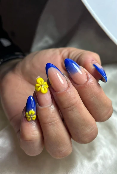 Blue Ombre with Yellow Flowers
