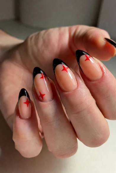 Minimal Star French Tip Nails